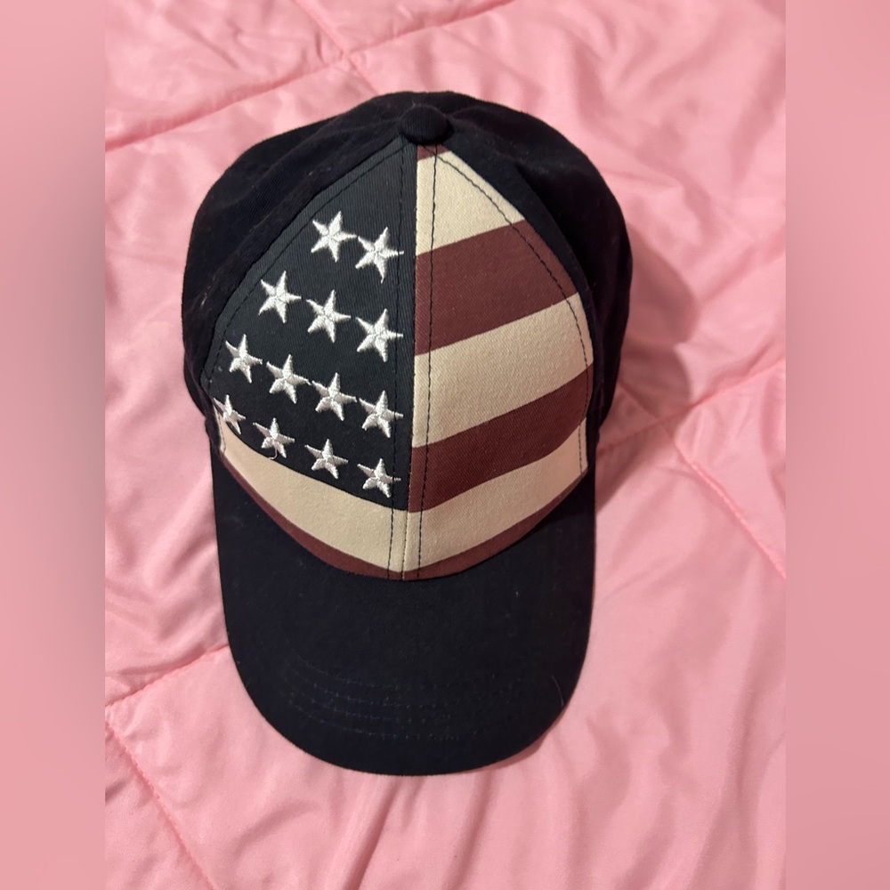 Women’s American flag baseball hat (adjustable)